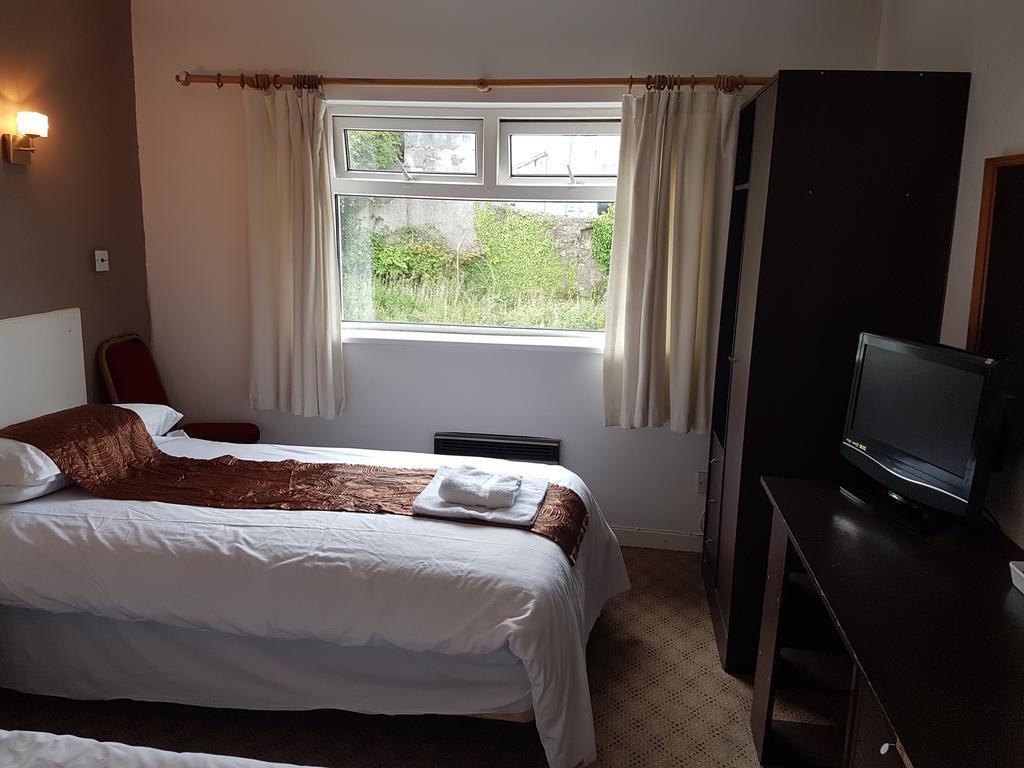 Red Lion Hotel Tredegar エクステリア 写真