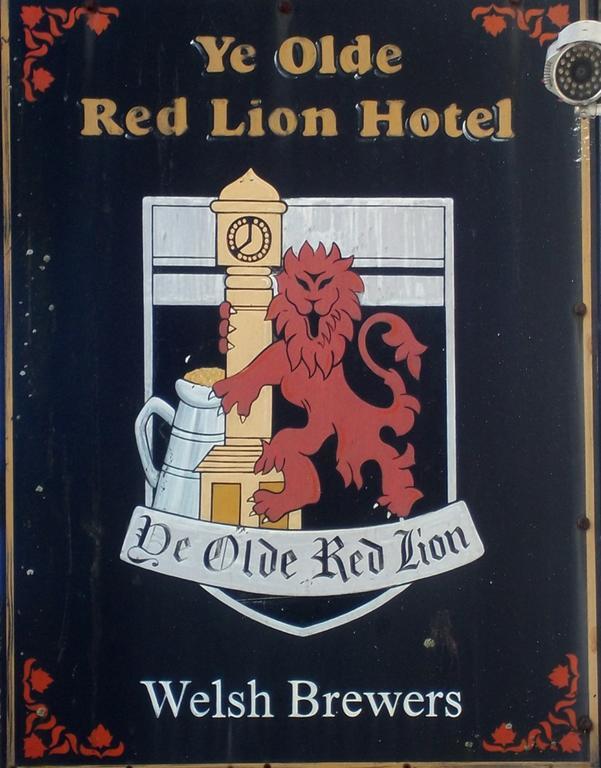 Red Lion Hotel Tredegar エクステリア 写真