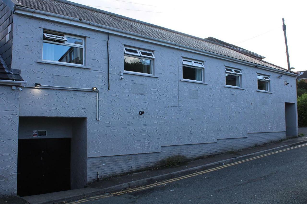 Red Lion Hotel Tredegar エクステリア 写真