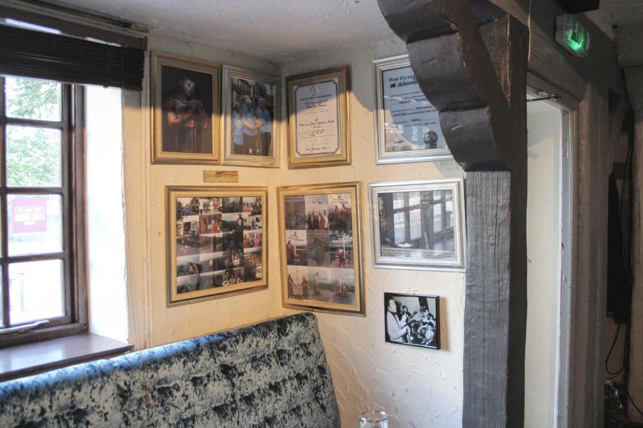 Red Lion Hotel Tredegar エクステリア 写真